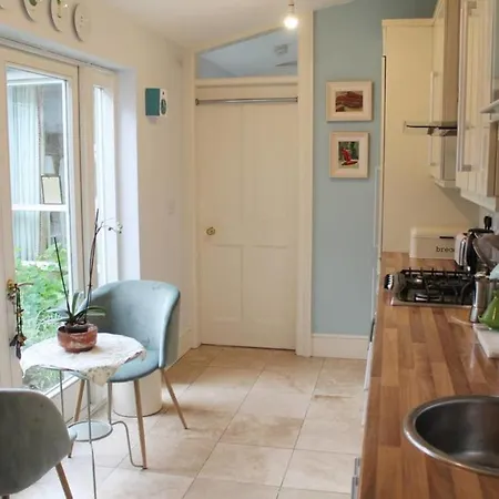 Tastefully Decorated Ensuite Br In Quiet Area * 都柏林